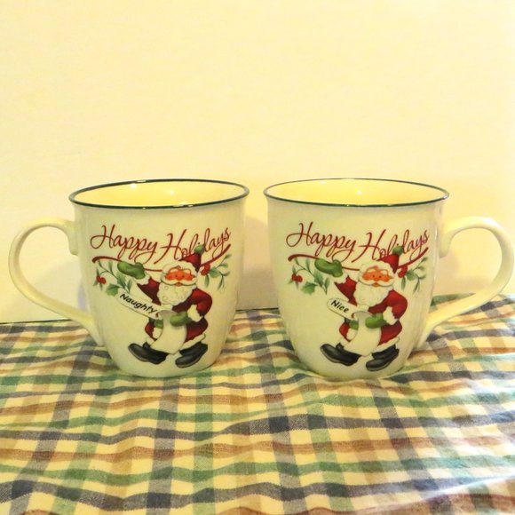 Pfaltzgraff Winterberry Naughty And Nice Mug Set New In Box Never Used - Picture 4 of 9